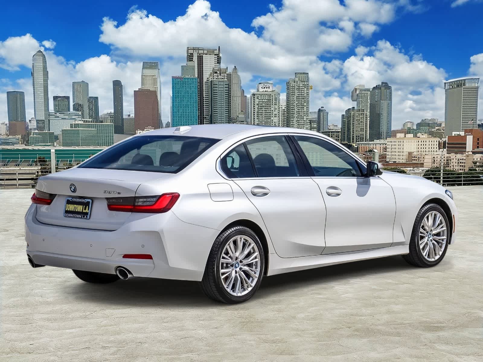 Used 2024 BMW 330e RWD image 4