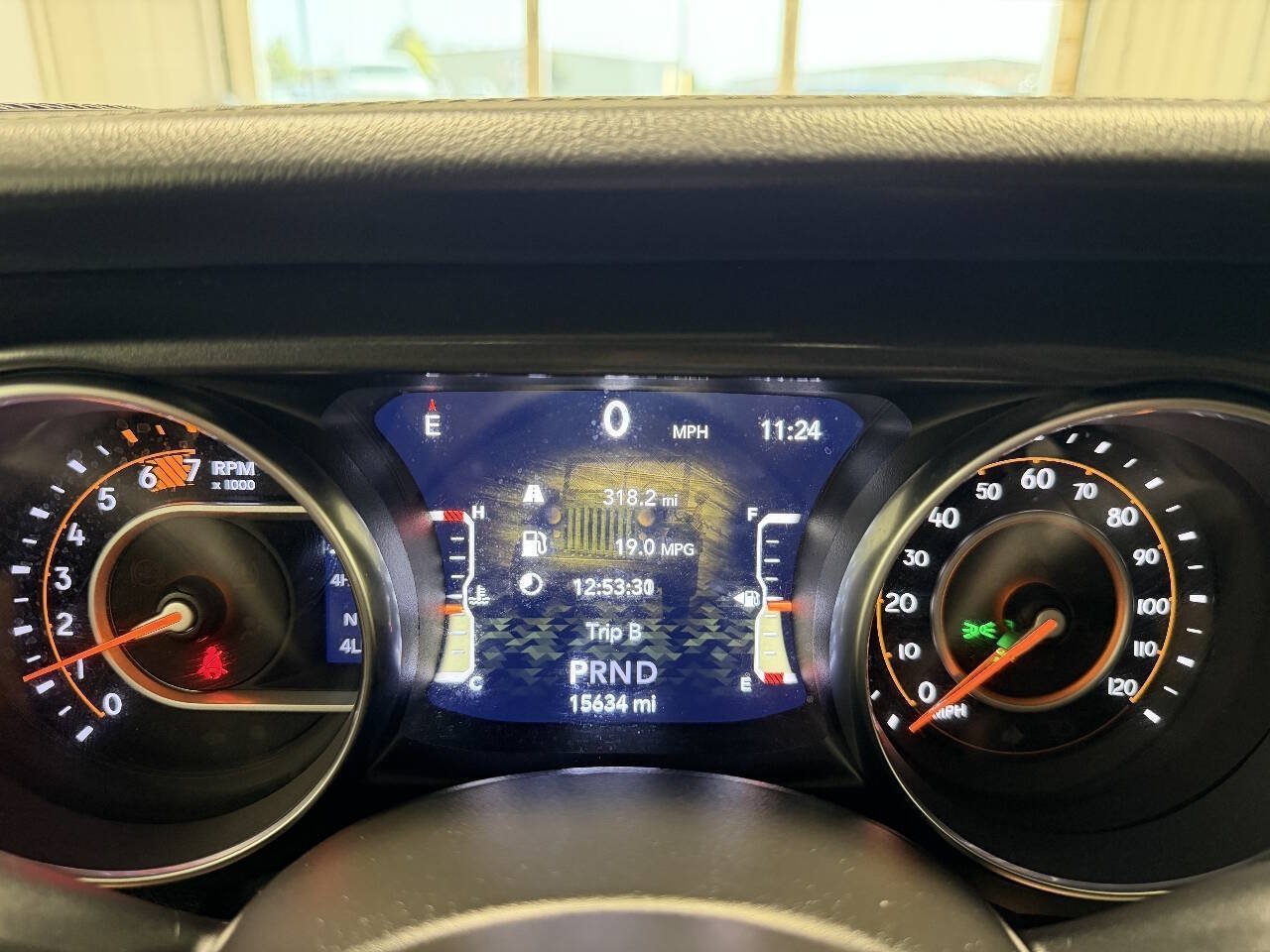 Used 2023 Jeep Wrangler Unlimited Sahara AWD/4WD image 35