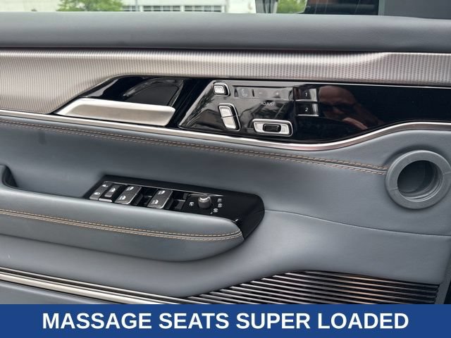 Used 2023 Jeep Grand Wagoneer L Series II w/ Premium Group II AWD/4WD image 43