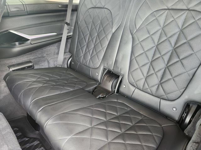 Used 2025 BMW X7 xDrive40i AWD/4WD image 29