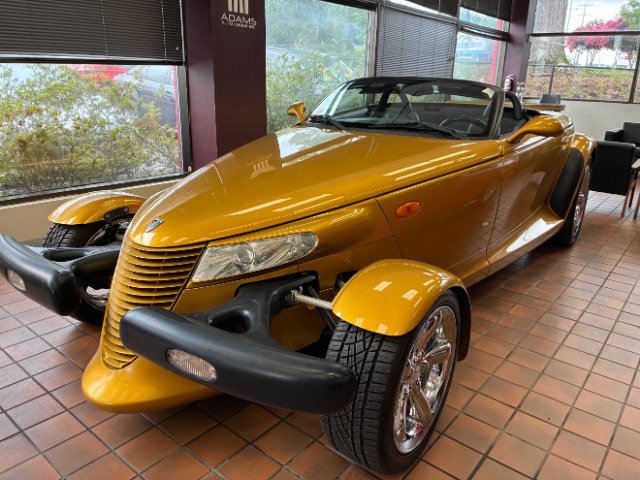 Used 2002 Chrysler Prowler RWD image 10