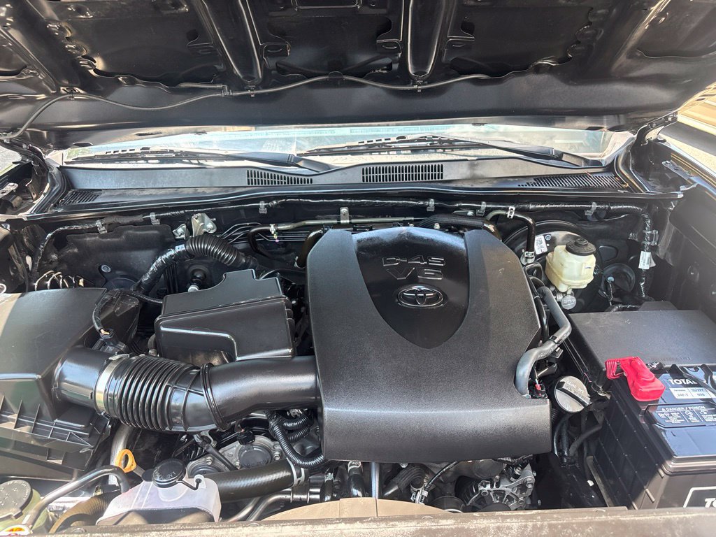 Used 2023 Toyota Tacoma SR AWD/4WD image 12