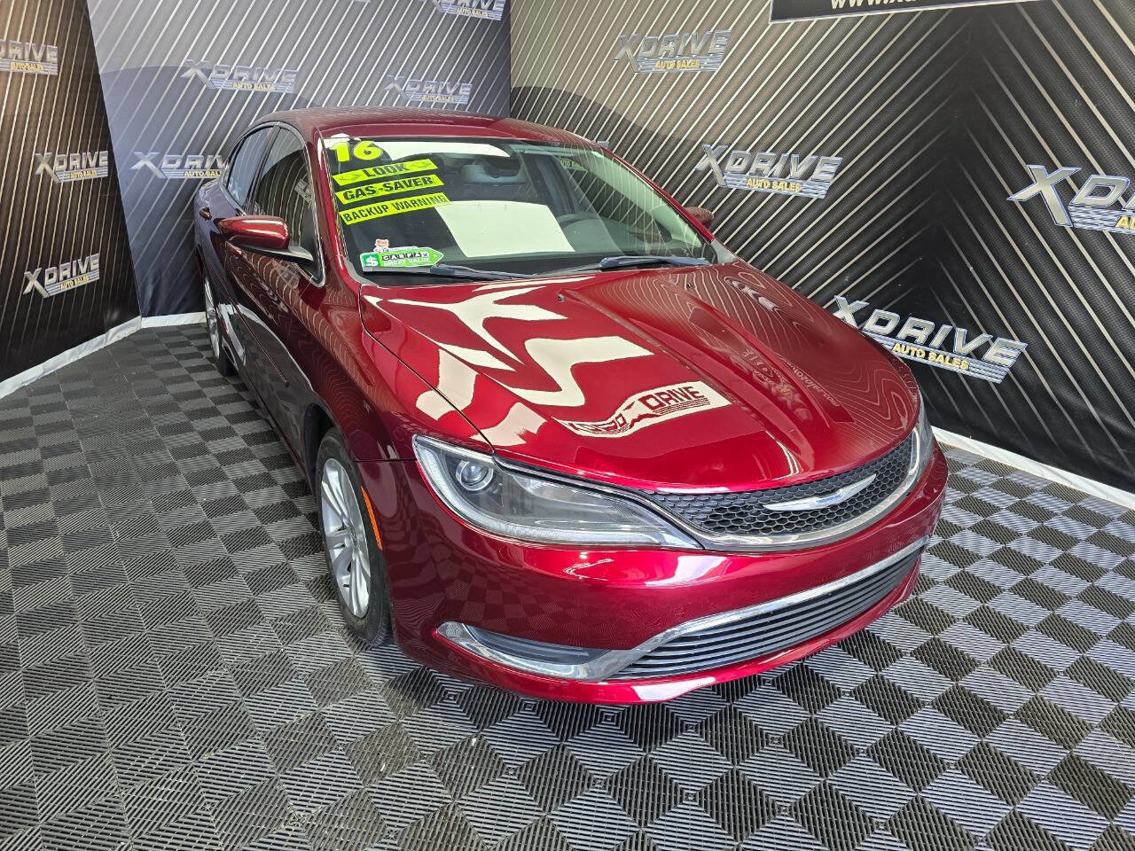 Used 2016 Chrysler 200 Limited image 6