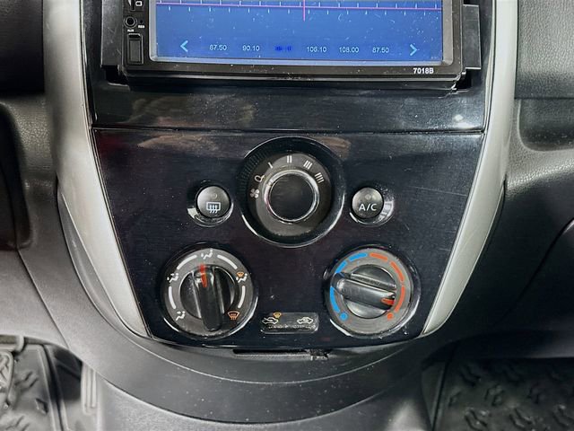 Used 2017 Nissan Versa Note SV image 14