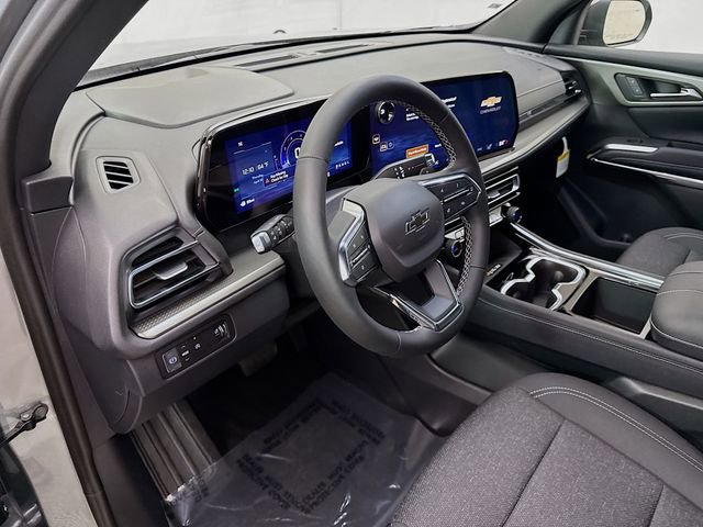 New 2026 Chevrolet Traverse LT w/ Midnight/Sport Edition FWD image 11
