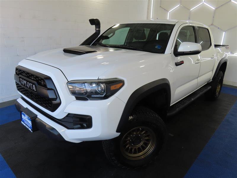 Used 2017 Toyota Tacoma TRD Pro image 4