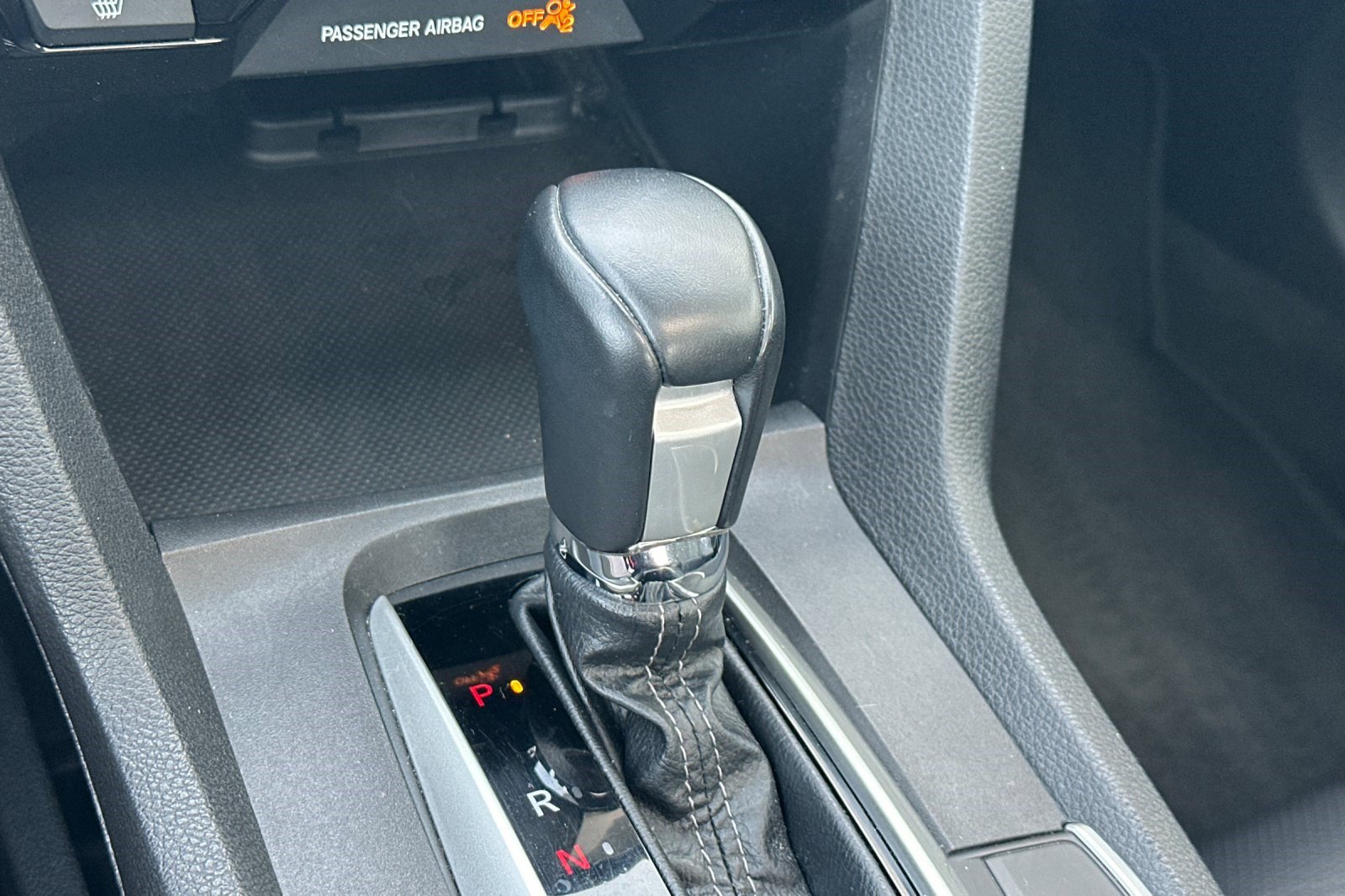 Used 2019 Honda Civic Touring image 26