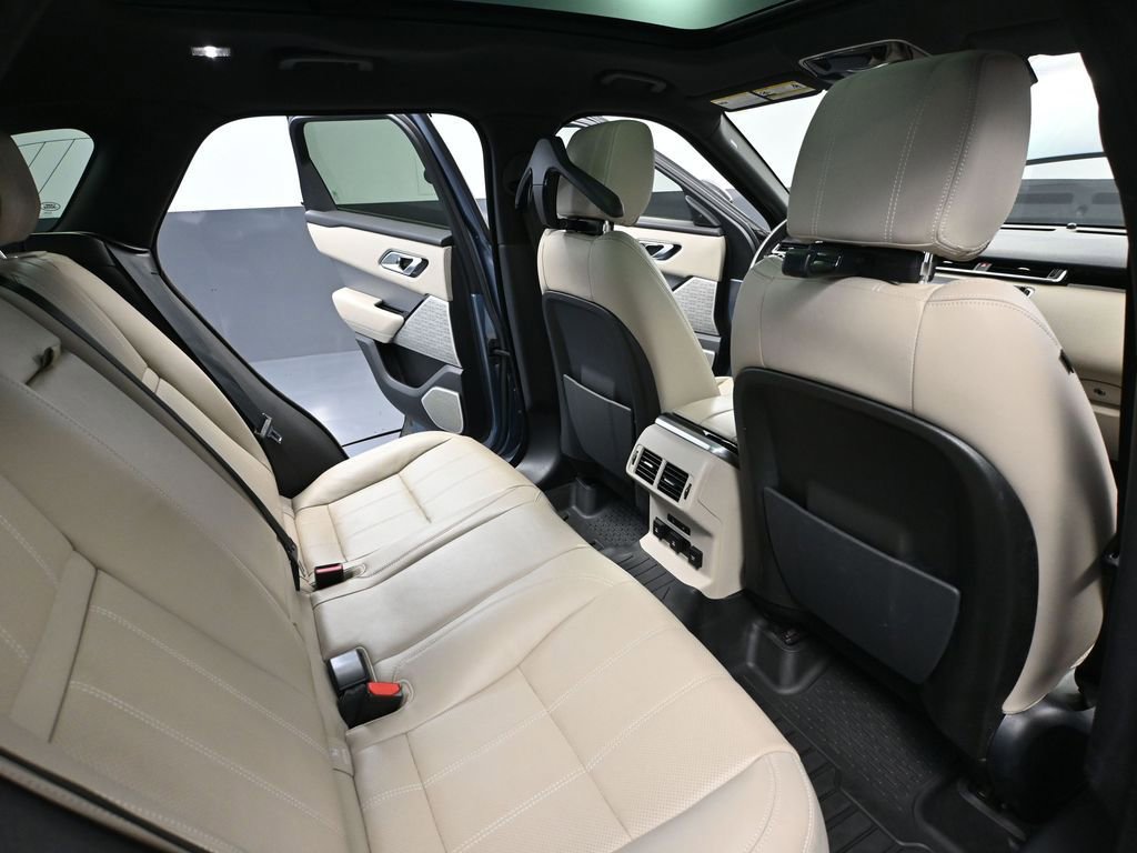 Used 2020 Land Rover Range Rover Velar R-Dynamic S image 47