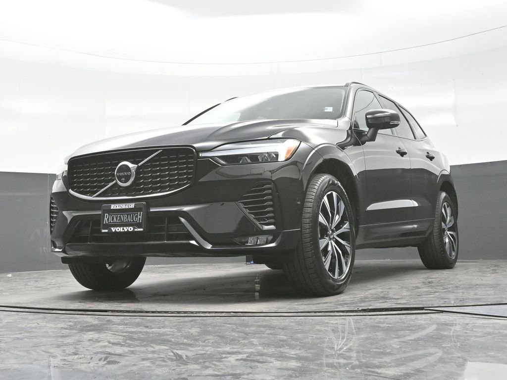 Used 2025 Volvo XC60 B5 Plus w/ Climate Package AWD/4WD image 24