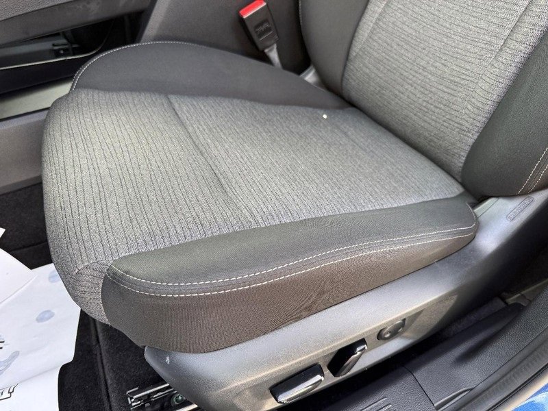 Used 2021 Nissan Rogue SV image 16