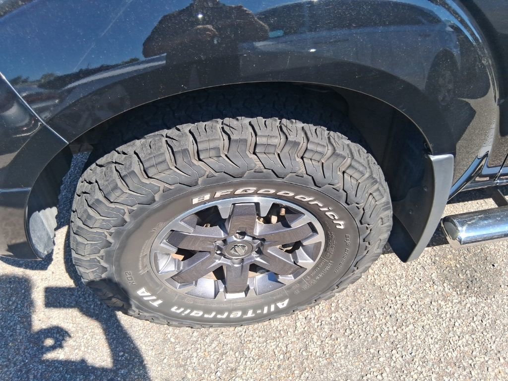 Used 2015 Nissan Frontier PRO-4X AWD/4WD image 7