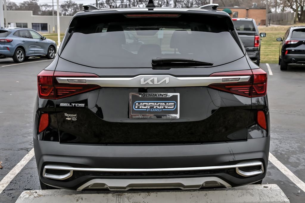 Used 2022 Kia Seltos SX w/ Sunroof Package image 7