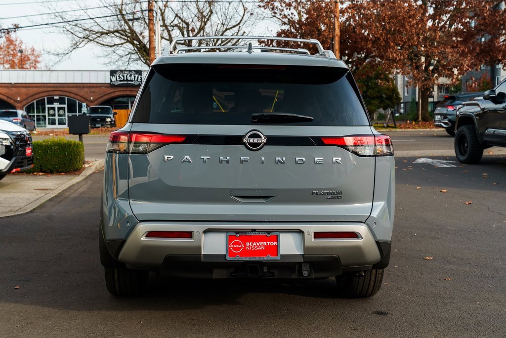 New 2025 Nissan Pathfinder Platinum image 5