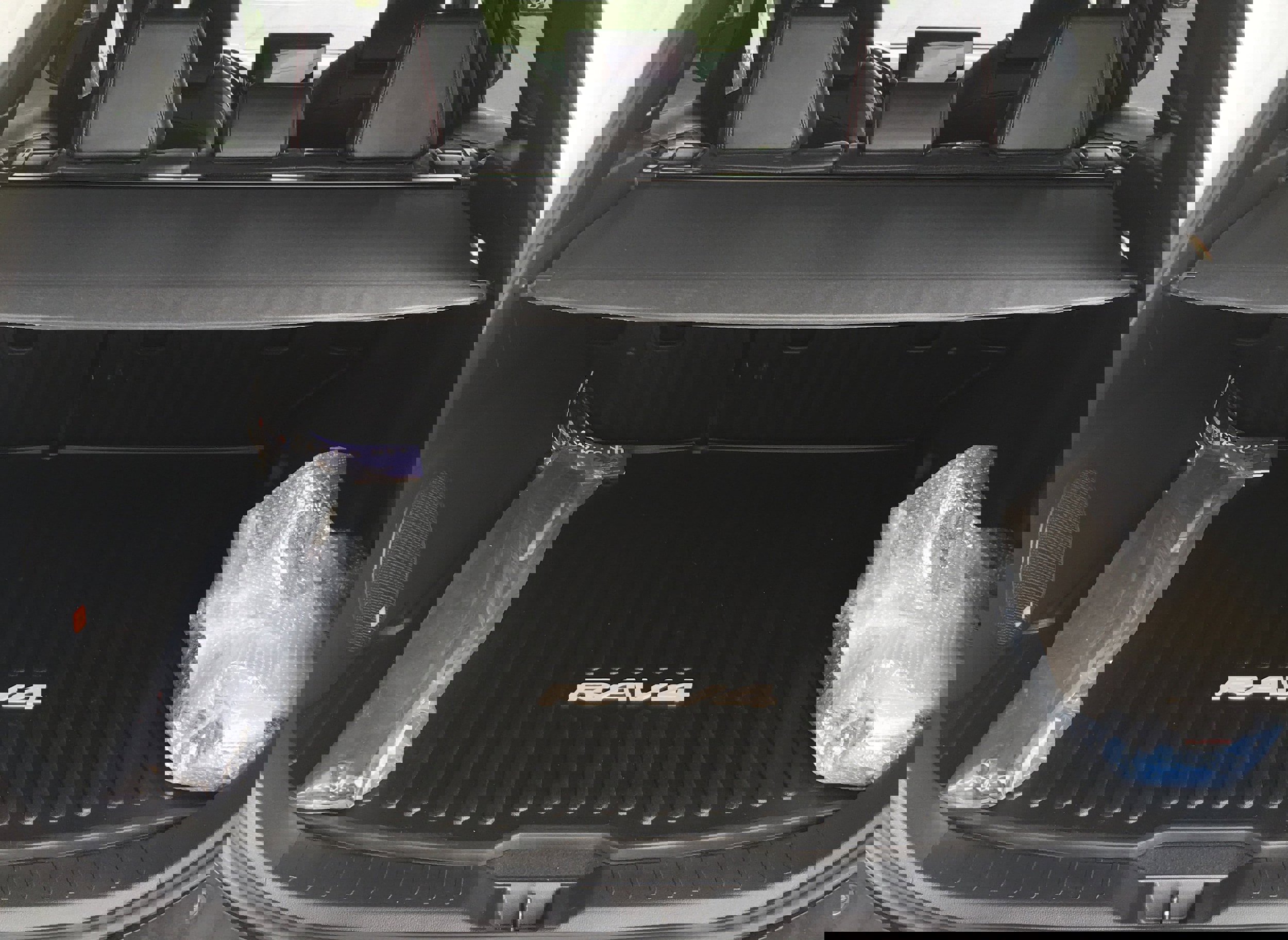 Used 2024 Toyota RAV4 XSE w/ Weather Package image 7