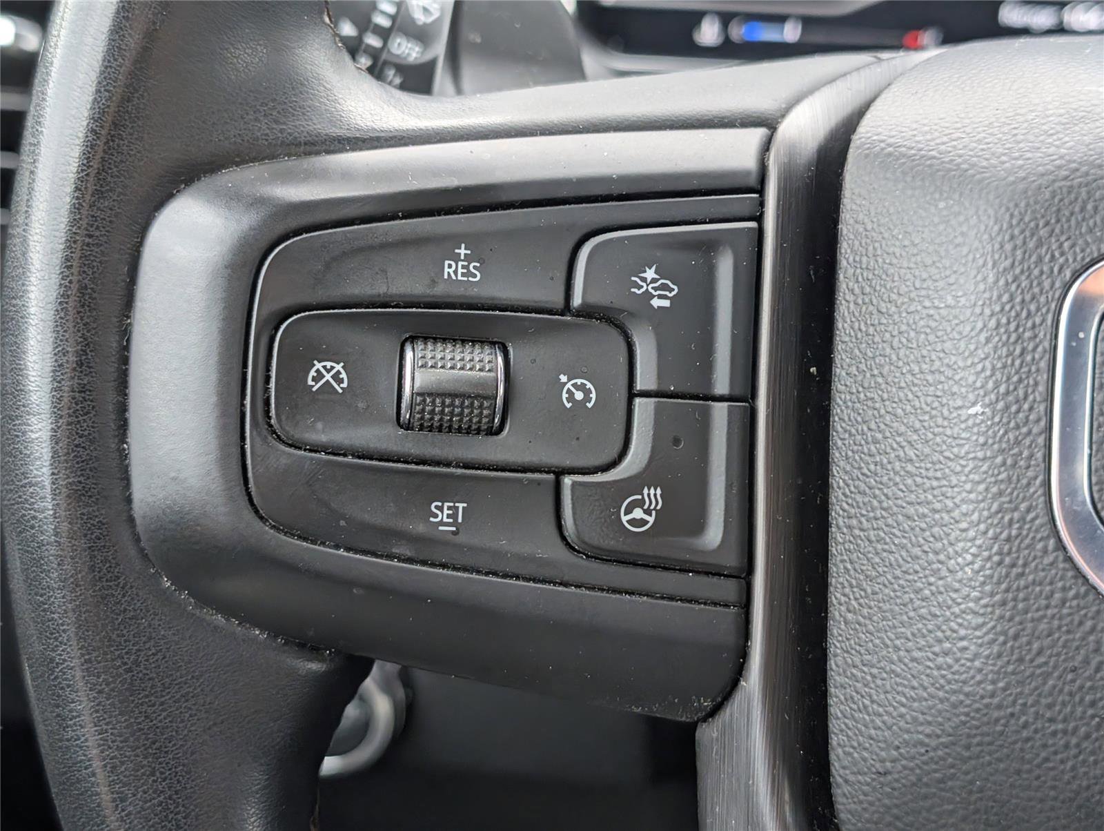 Used 2024 GMC Sierra 1500 AT4 w/ Technology Package image 23