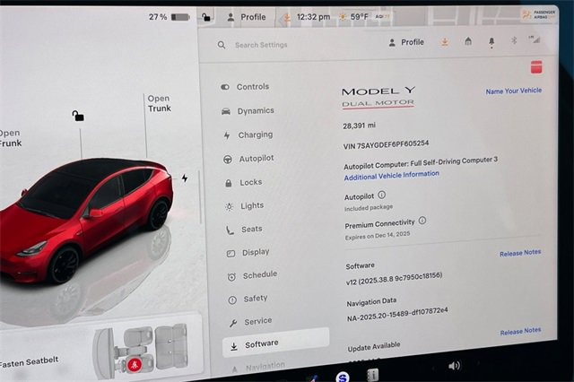 Used 2023 Tesla Model Y Performance image 32