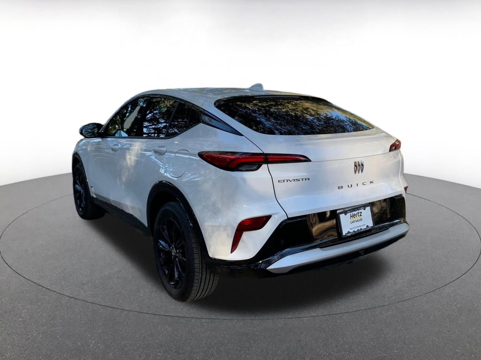 Used 2025 Buick Envista Sport Touring image 5