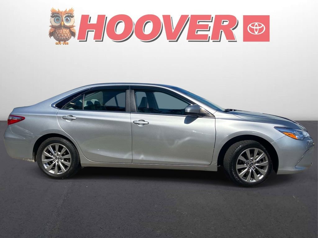 Used 2017 Toyota Camry XLE image 2