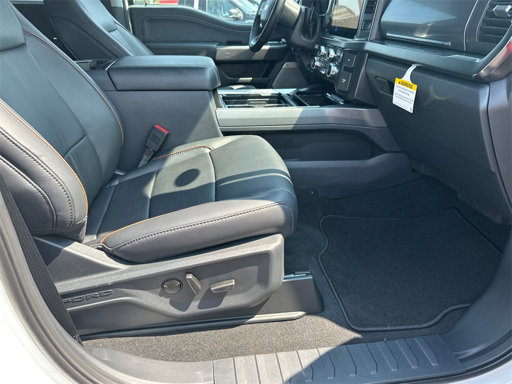New 2025 Ford F350 4x4 Crew Cab Super Duty image 13