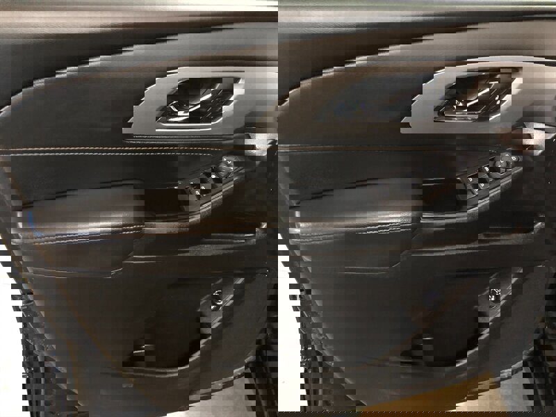 Used 2020 Chevrolet Traverse LT w/ Driver Confidence II Package image 26