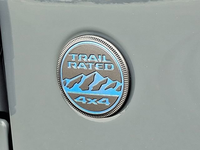 Used 2025 Jeep Wrangler Unlimited Sahara w/ Safety Group image 31