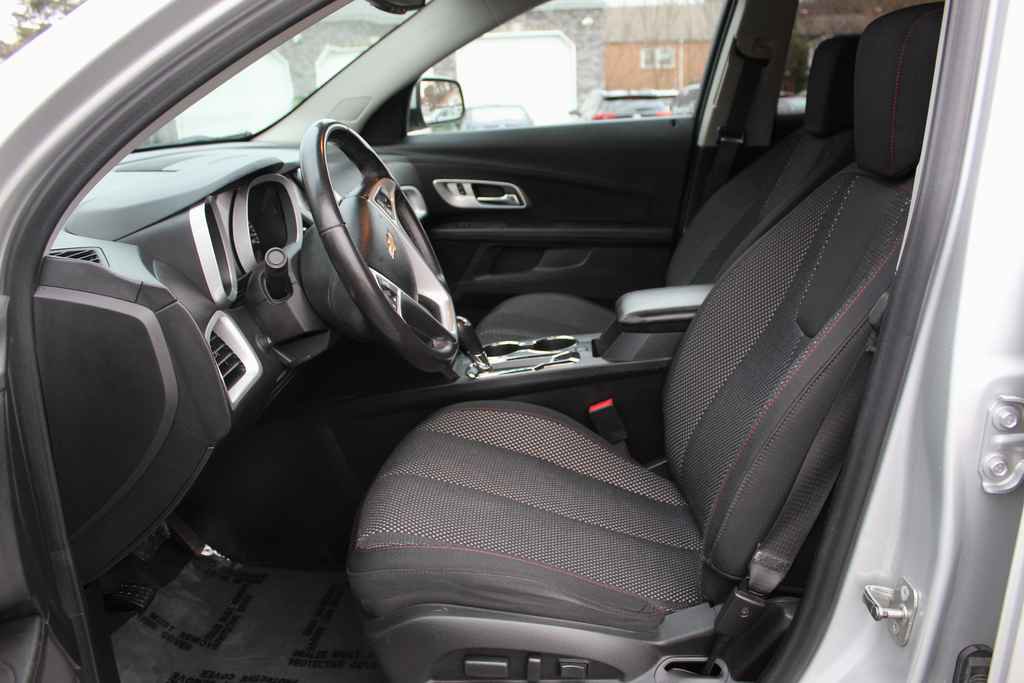 Used 2017 Chevrolet Equinox LT w/ Convenience Package image 22