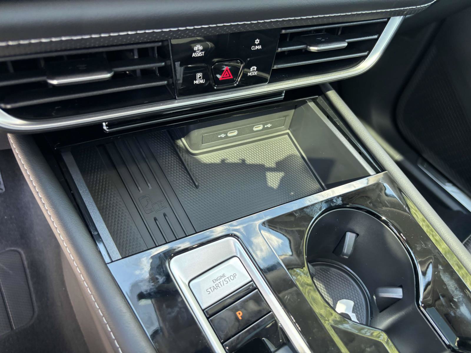 New 2026 Volkswagen Atlas SE AWD/4WD image 24