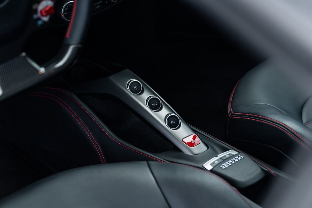 Used 2017 Ferrari 488 GTB image 30