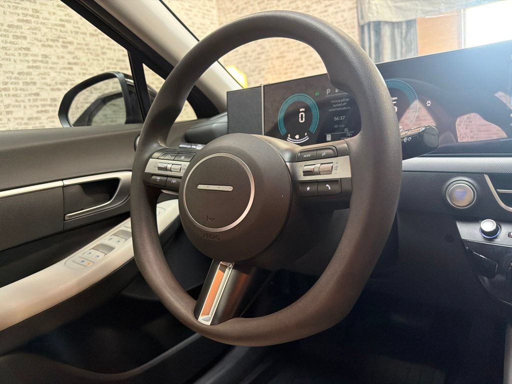 Certified 2025 Hyundai Sonata SE FWD image 17