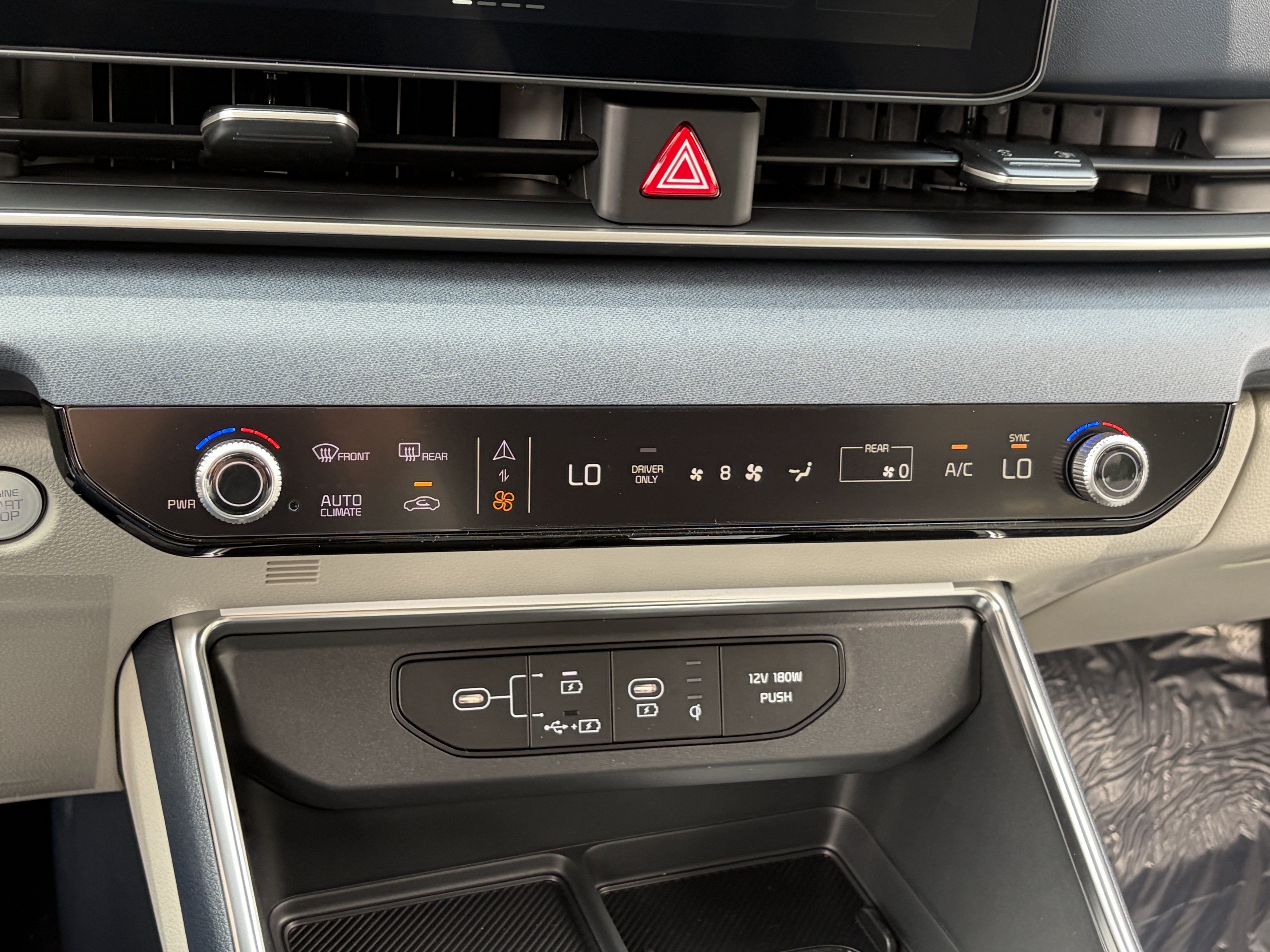 New 2026 Kia Carnival EX FWD image 27
