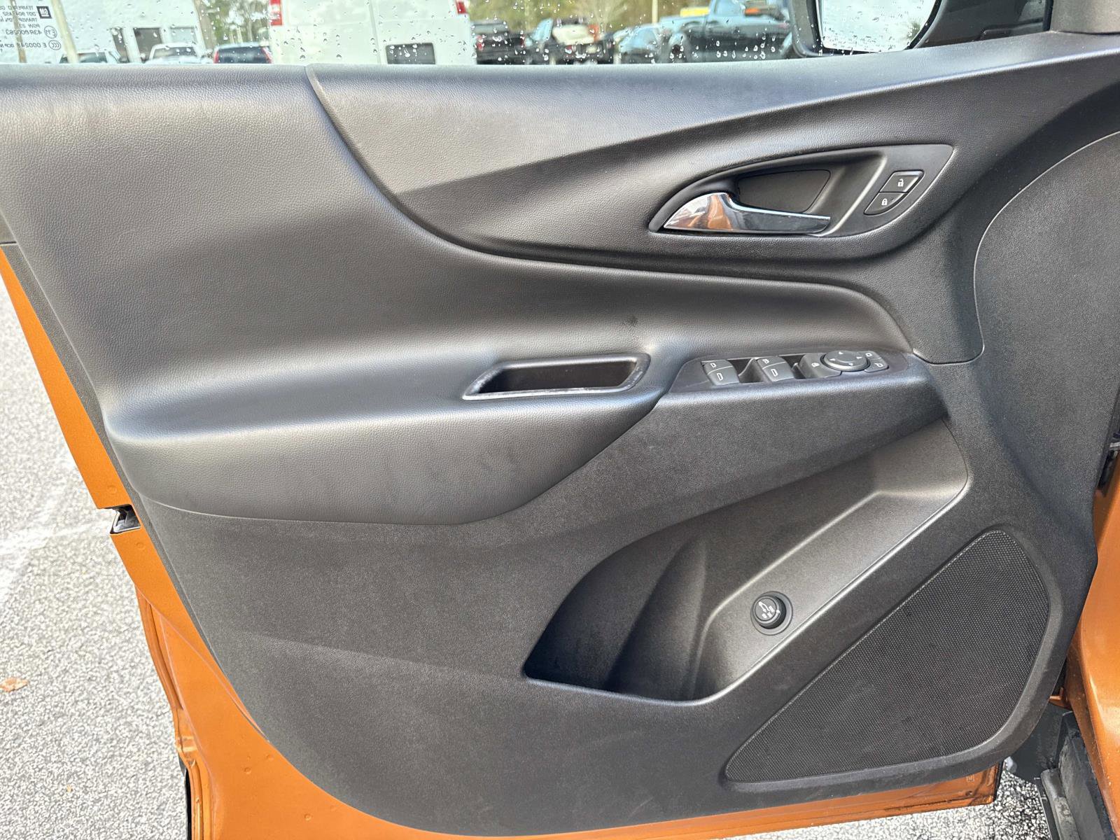 Used 2018 Chevrolet Equinox LT image 17