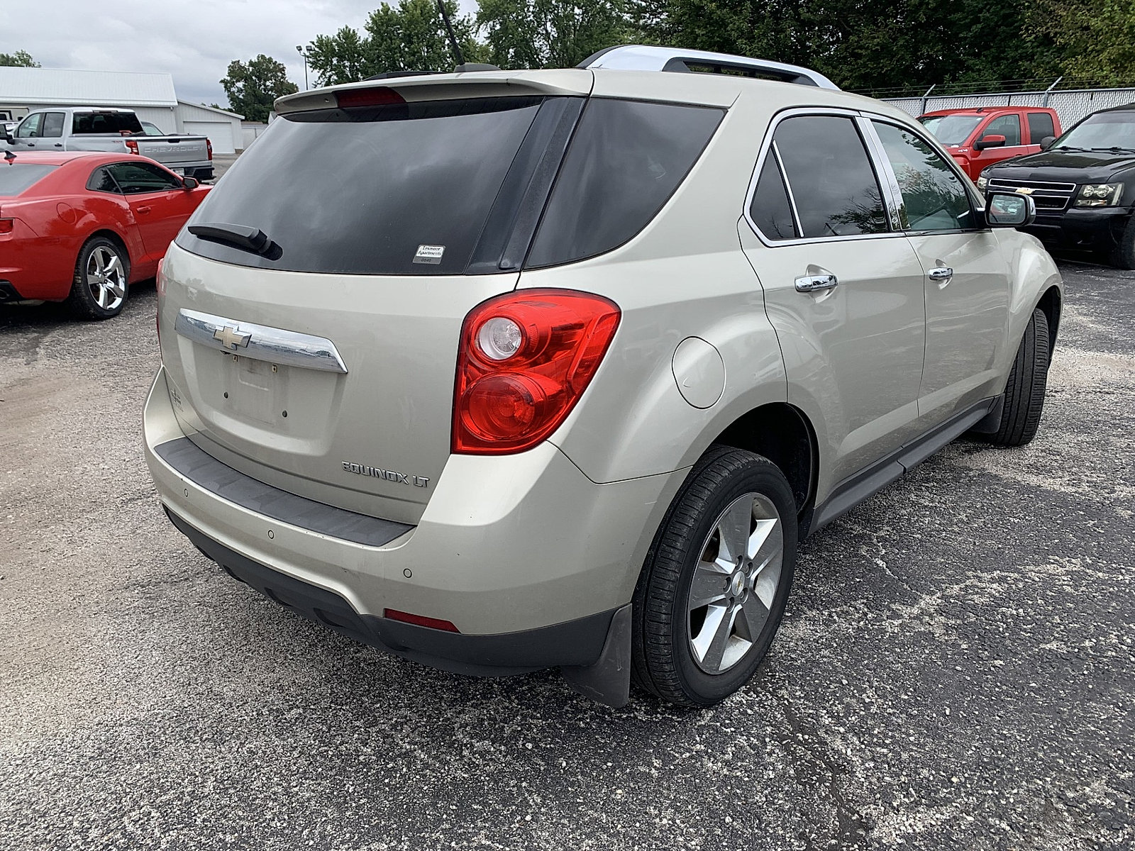 Used 2015 Chevrolet Equinox LT w/ Chrome Appearance Package FWD image 4