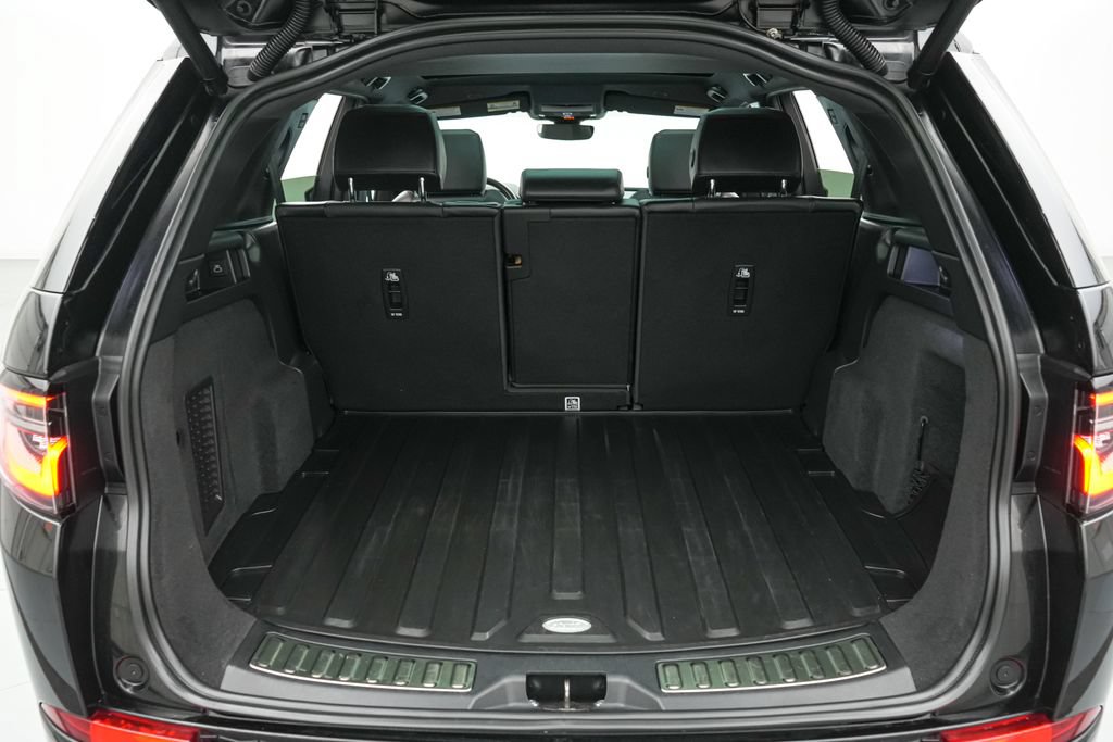 Used 2023 Land Rover Discovery Sport SE R-Dynamic AWD/4WD image 21