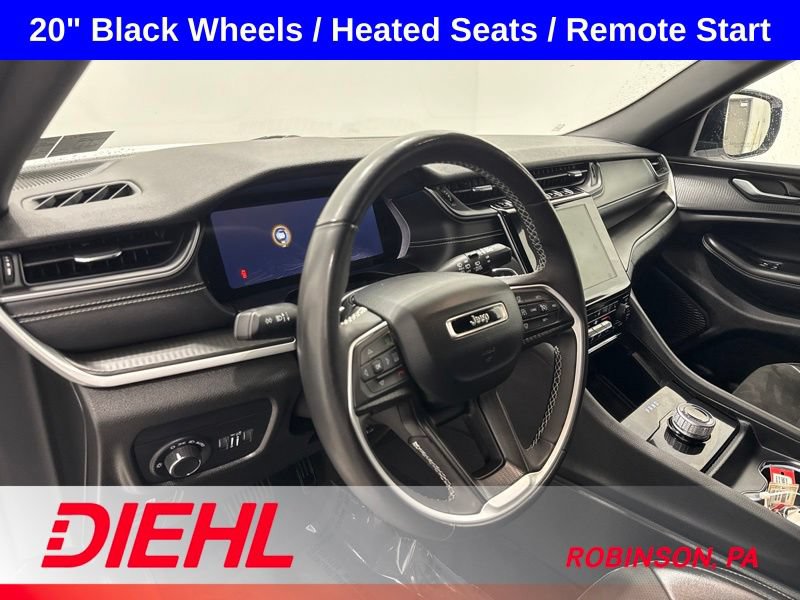 Used 2023 Jeep Grand Cherokee Altitude AWD/4WD image 21