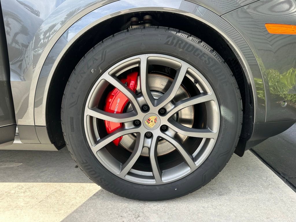 Used 2026 Porsche Cayenne S image 46