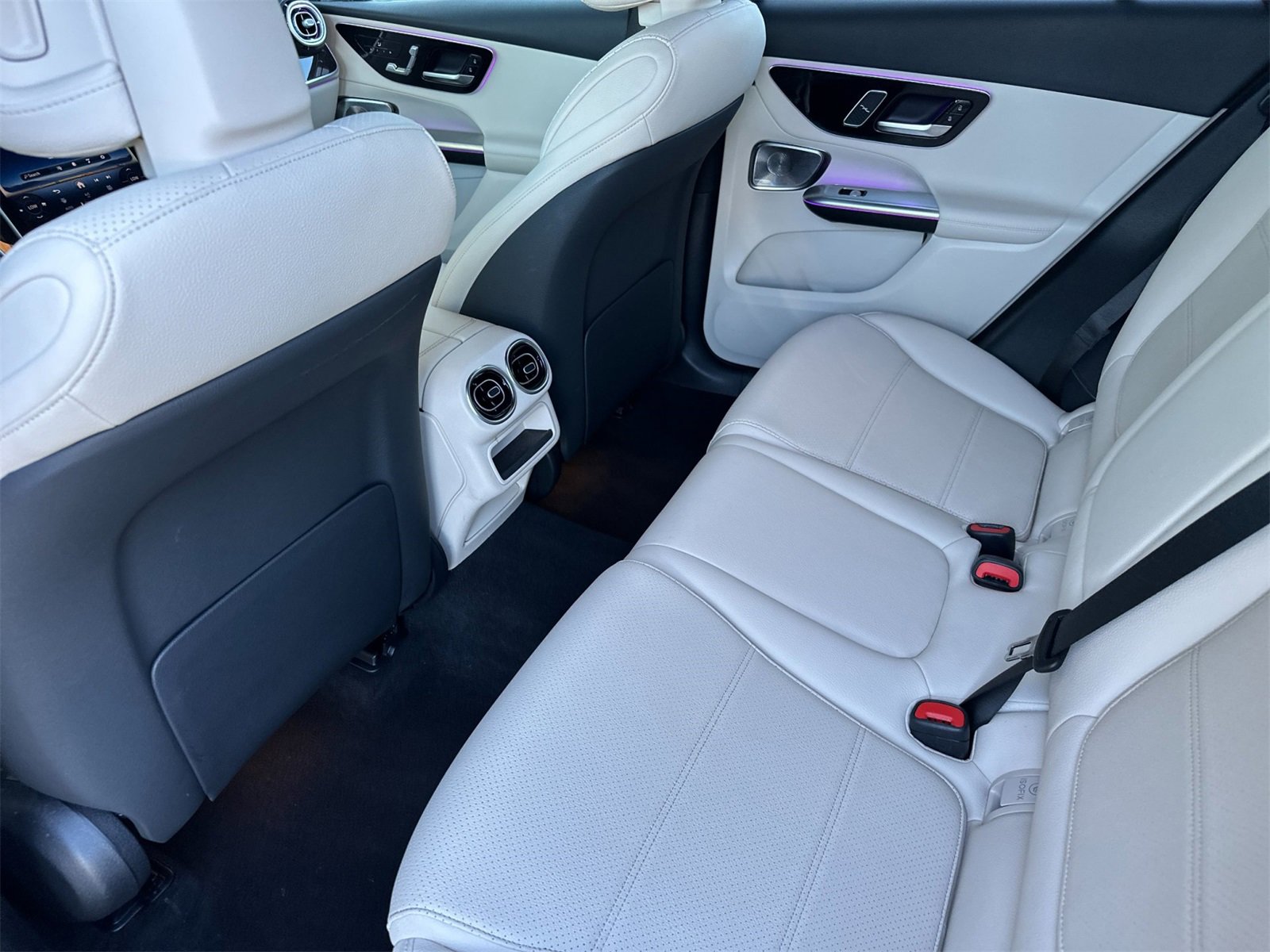 Certified 2025 Mercedes-Benz GLC 300 image 13