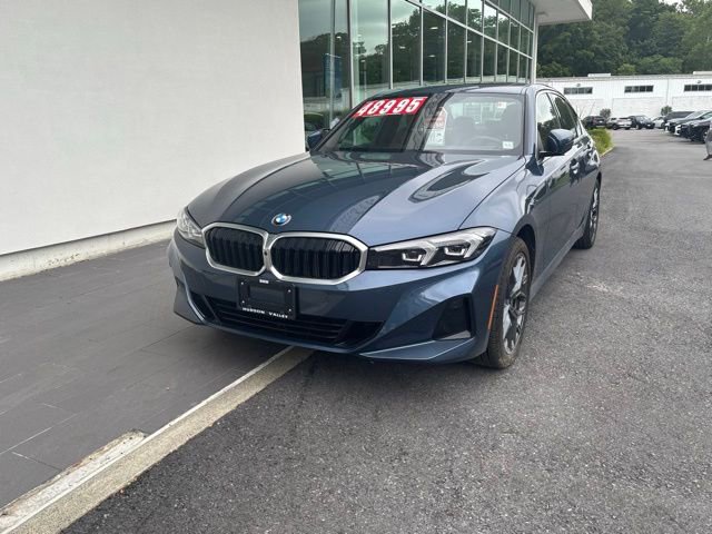 Used 2025 BMW 330i xDrive Sedan w/ Convenience Package image 3