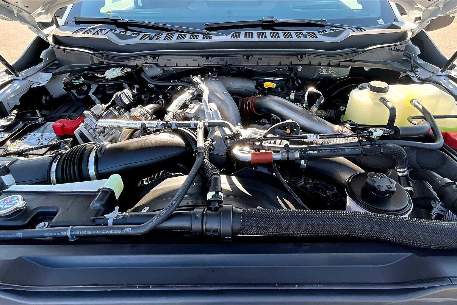 New 2025 Ford F350 King Ranch w/ FX4 Off-Road Package image 16