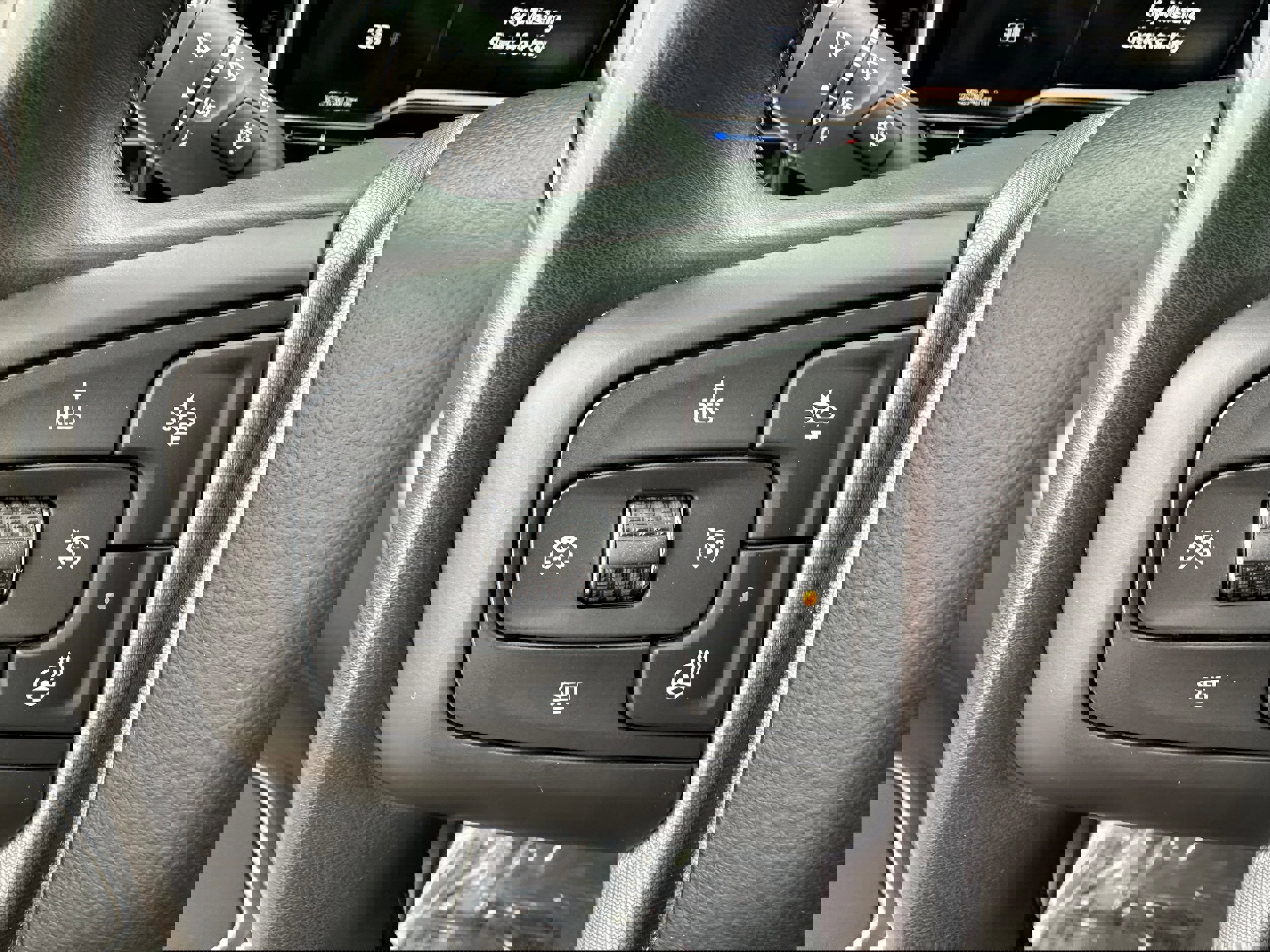 Used 2025 GMC Sierra 1500 SLT image 41