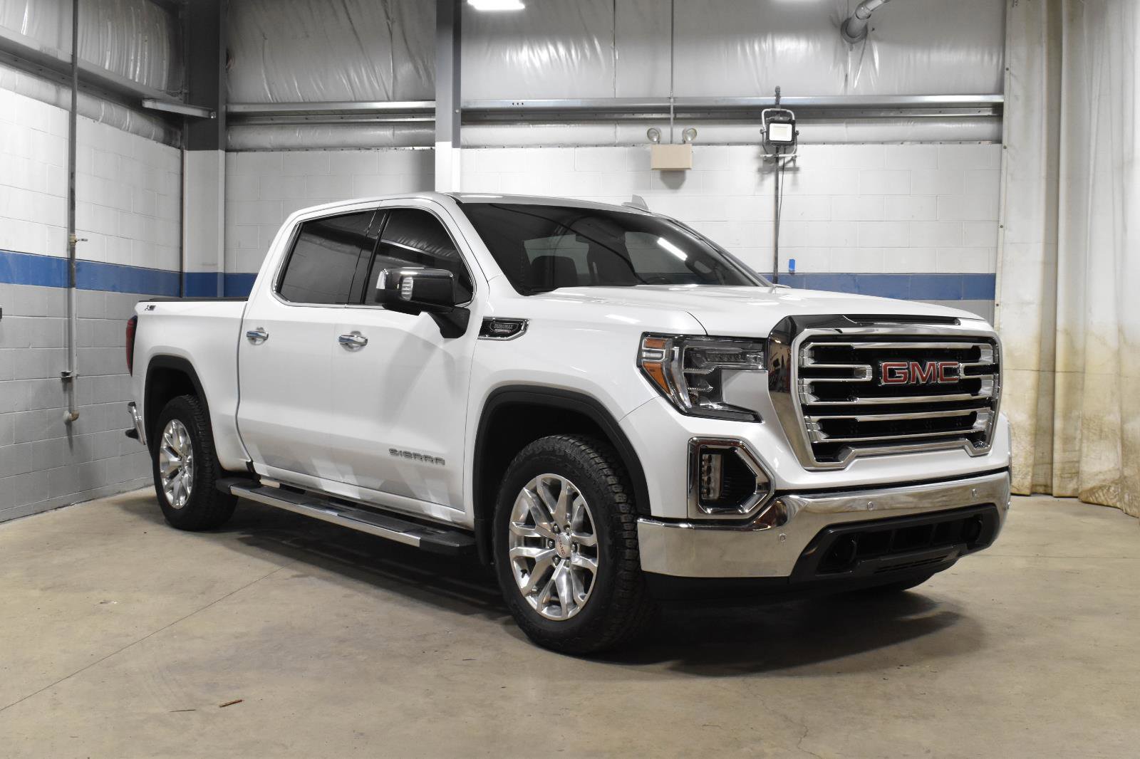 Used 2021 GMC Sierra 1500 SLT w/ SLT Premium Plus Package AWD/4WD image 29
