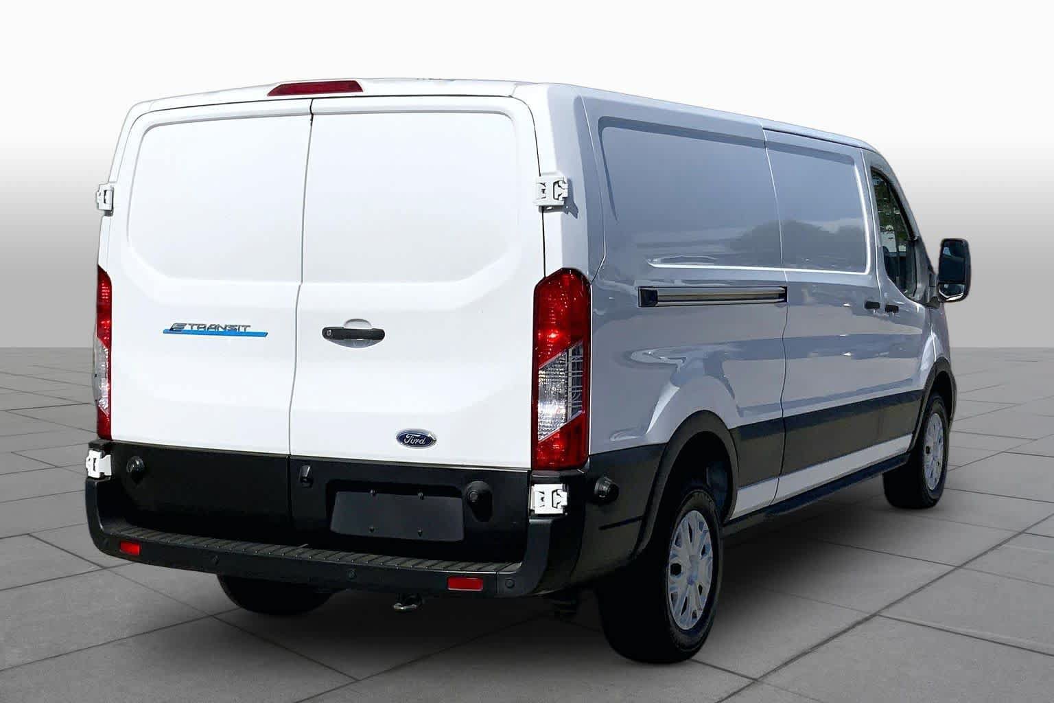 Used 2023 Ford E-Transit Low Roof RWD image 12