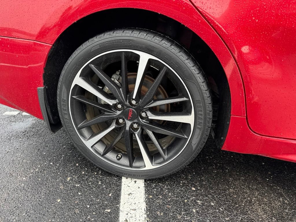 Used 2019 Toyota Camry XSE FWD image 6