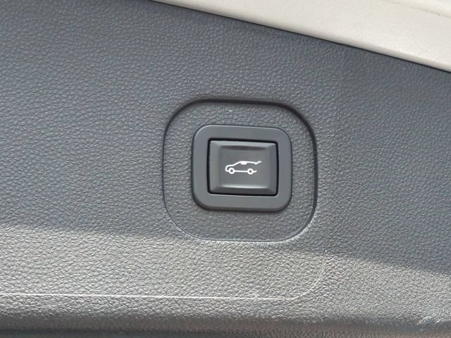 Used 2017 GMC Terrain SLT w/ Driver Alert Package I FWD image 15