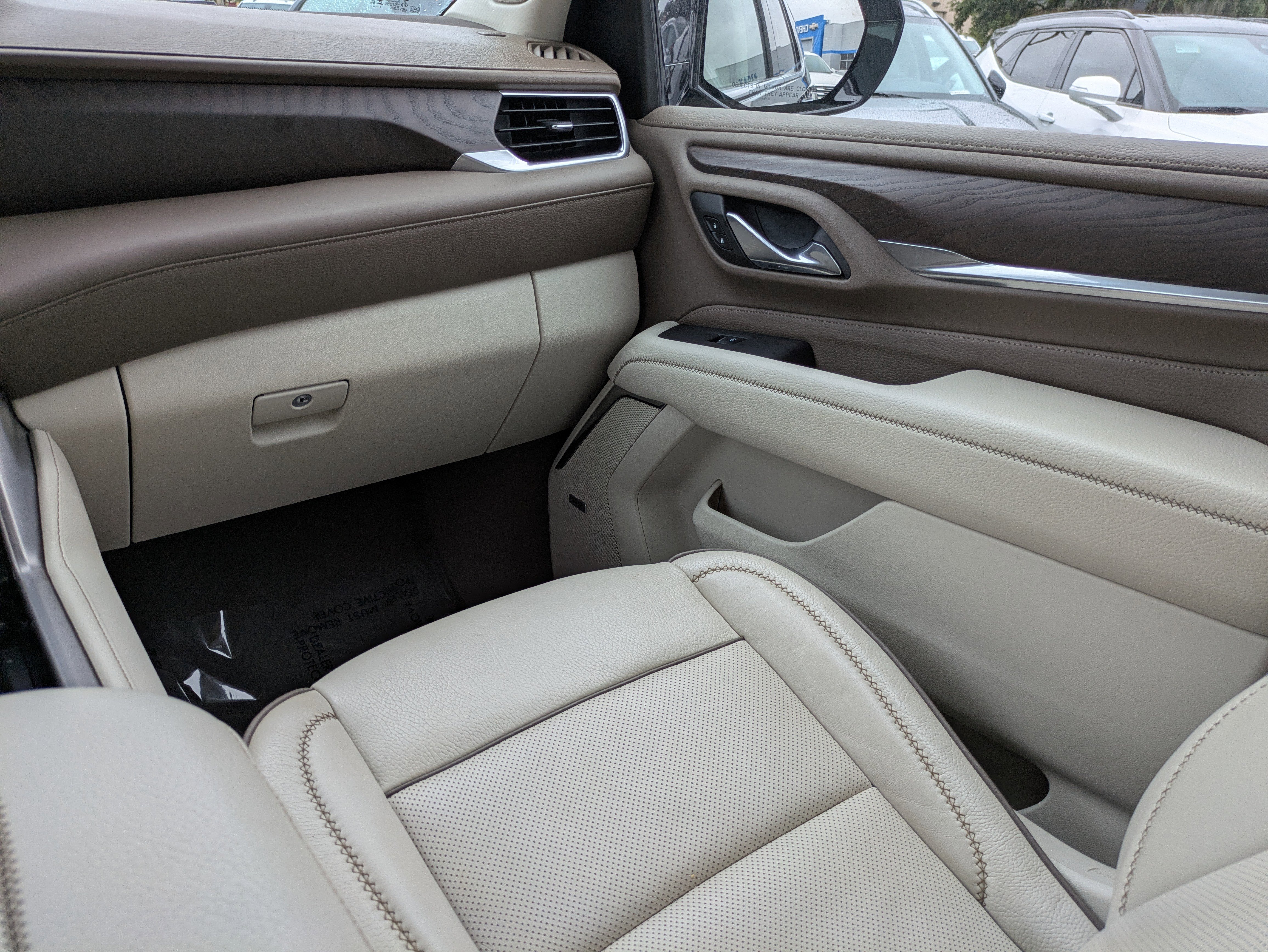 Used 2024 GMC Yukon Denali w/ LPO, Floor Liner Package image 12