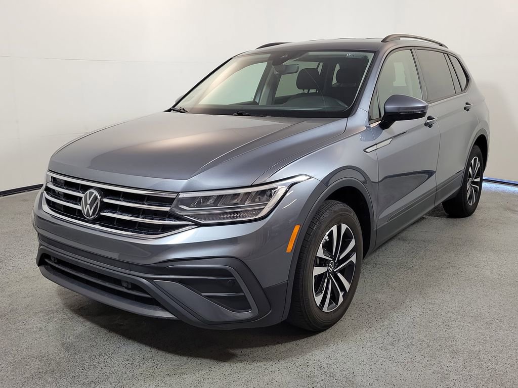 Used 2024 Volkswagen Tiguan S FWD image 3