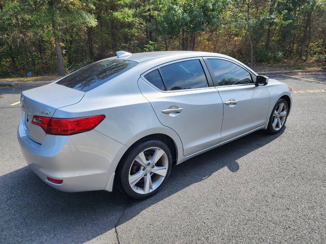 Used 2013 Acura ILX w/ Technology Package image 7