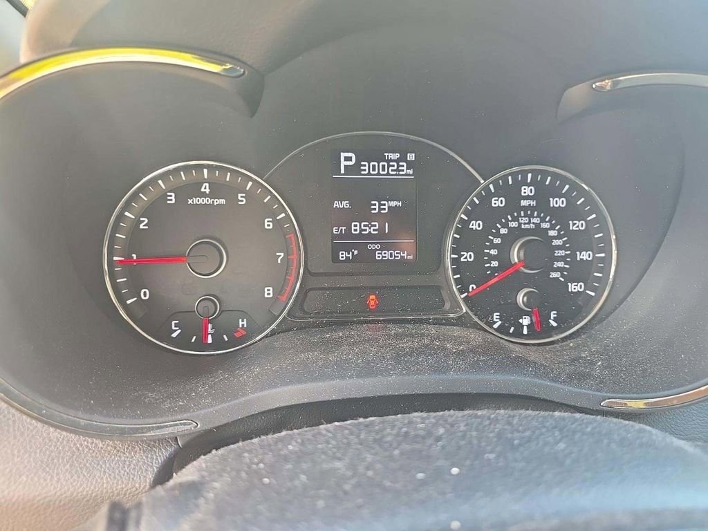 Used 2017 Kia Forte LX image 10