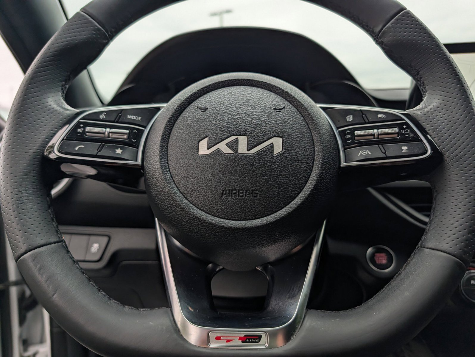 Used 2024 Kia Forte GT-Line w/ GT-Line Premium Package FWD image 34