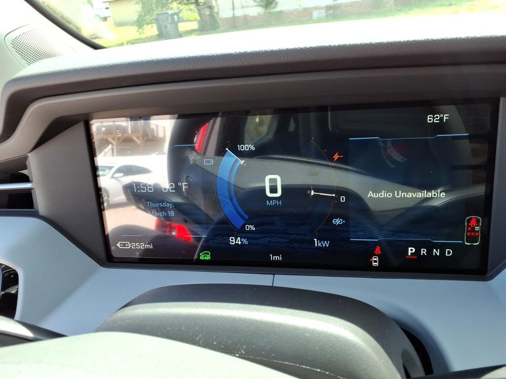 New 2027 Chevrolet Bolt RS w/ Technology Package image 31