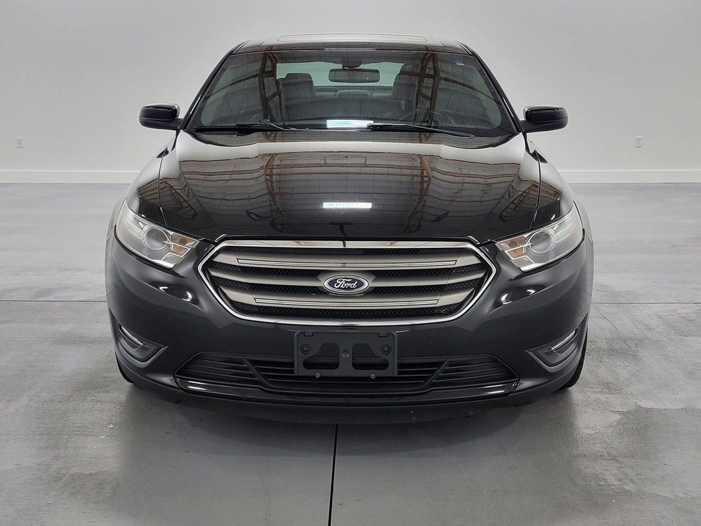 Used 2014 Ford Taurus SEL w/ Equipment Group 201A FWD image 3